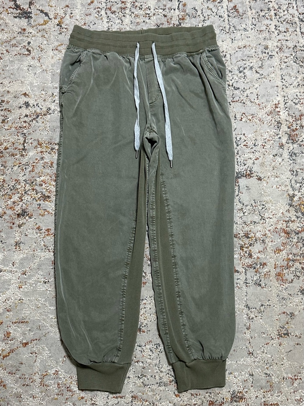 Aerie Ribbed Woven Jogger Track Pants Olive Green Lyocell size Medium - Picture 11 of 11